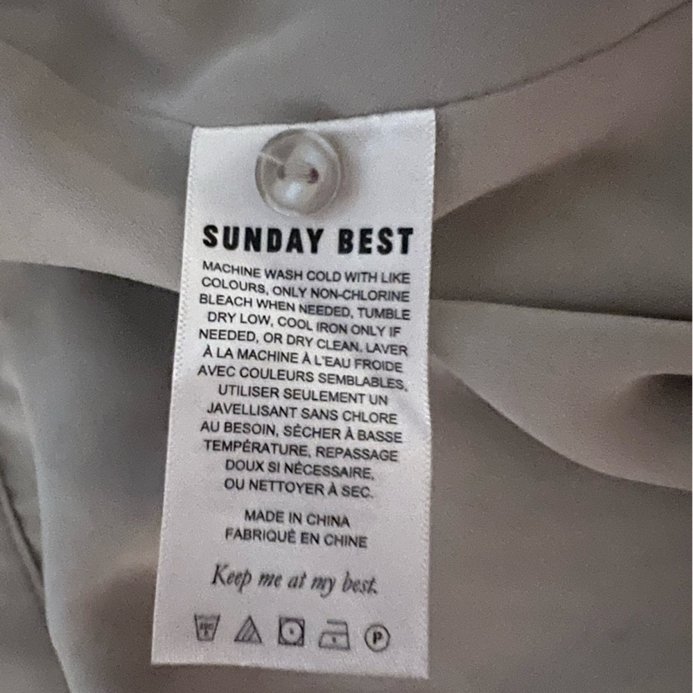 Sunday Best Ariel Skirt Size 6.  Great condition.  Taupe.  From Aritzia. - Picture 4 of 7